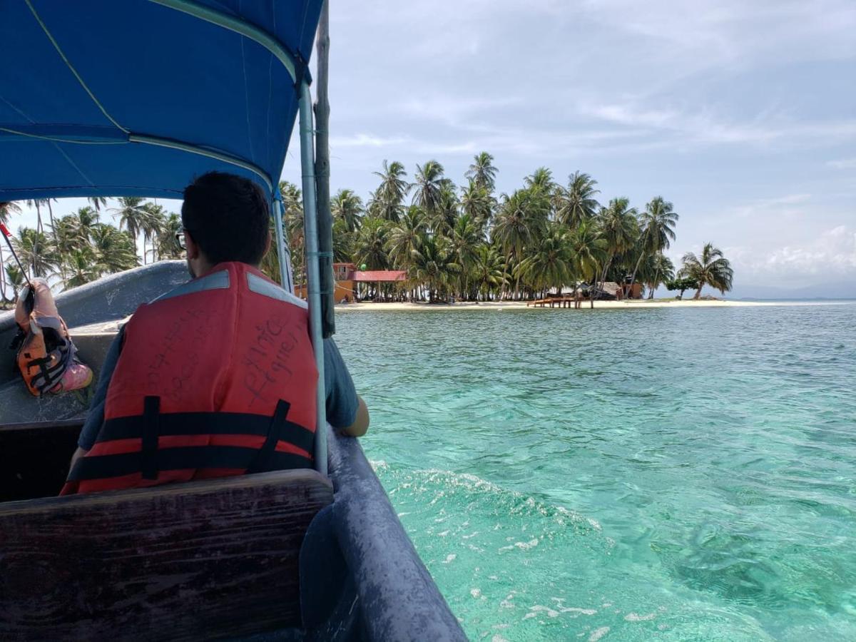 Private Room In San Blas Islands Plus Meals Waisalatupo Exterior photo