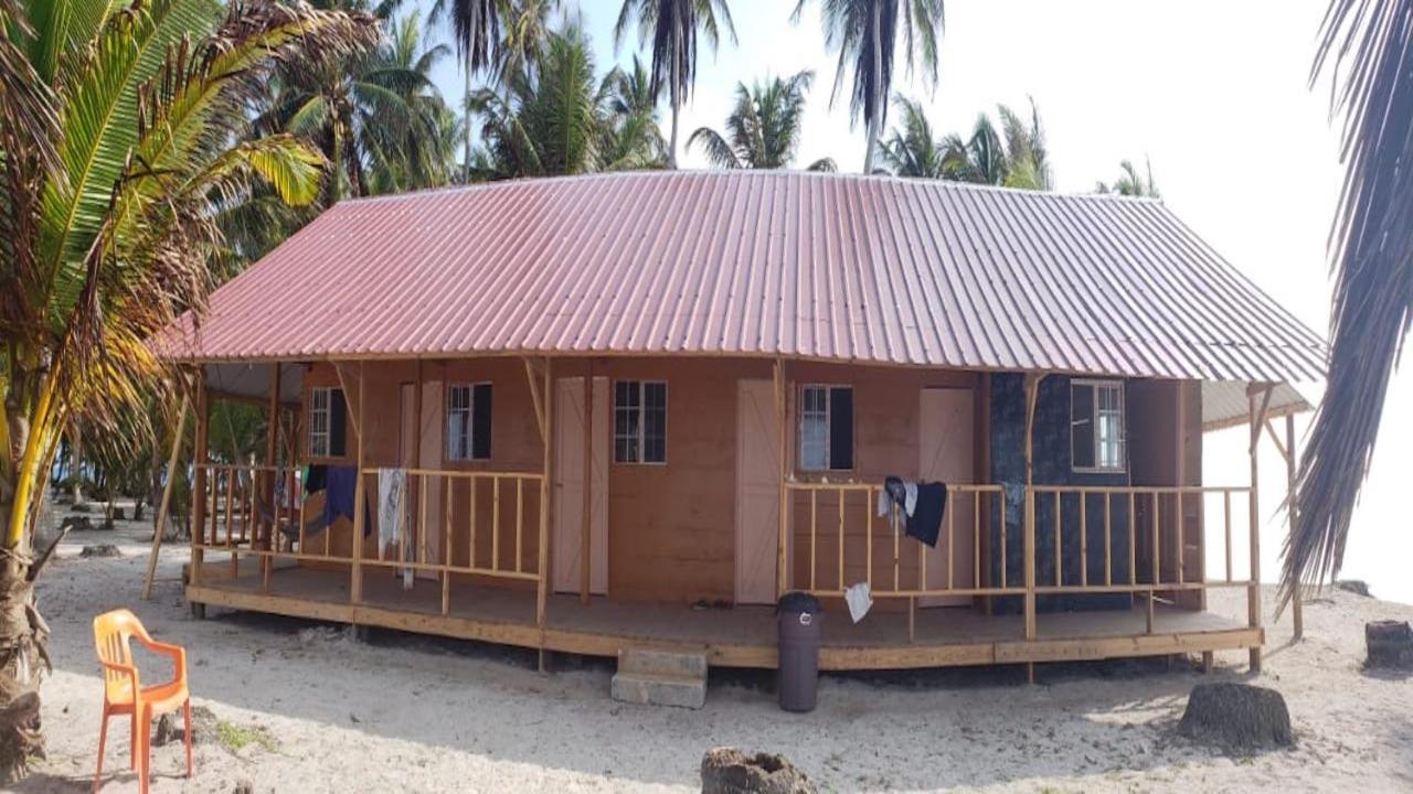 Private Room In San Blas Islands Plus Meals Waisalatupo Exterior photo